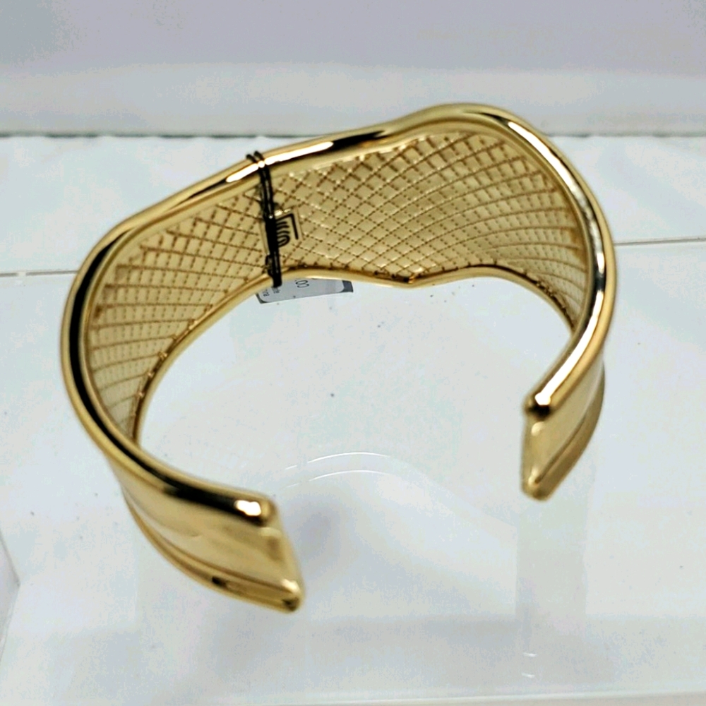 Laundry gold waivy cuff bracelet - Picture 2 of 4